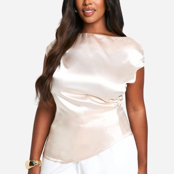 Elegant Cream Satin Top - Picture 1 of 4
